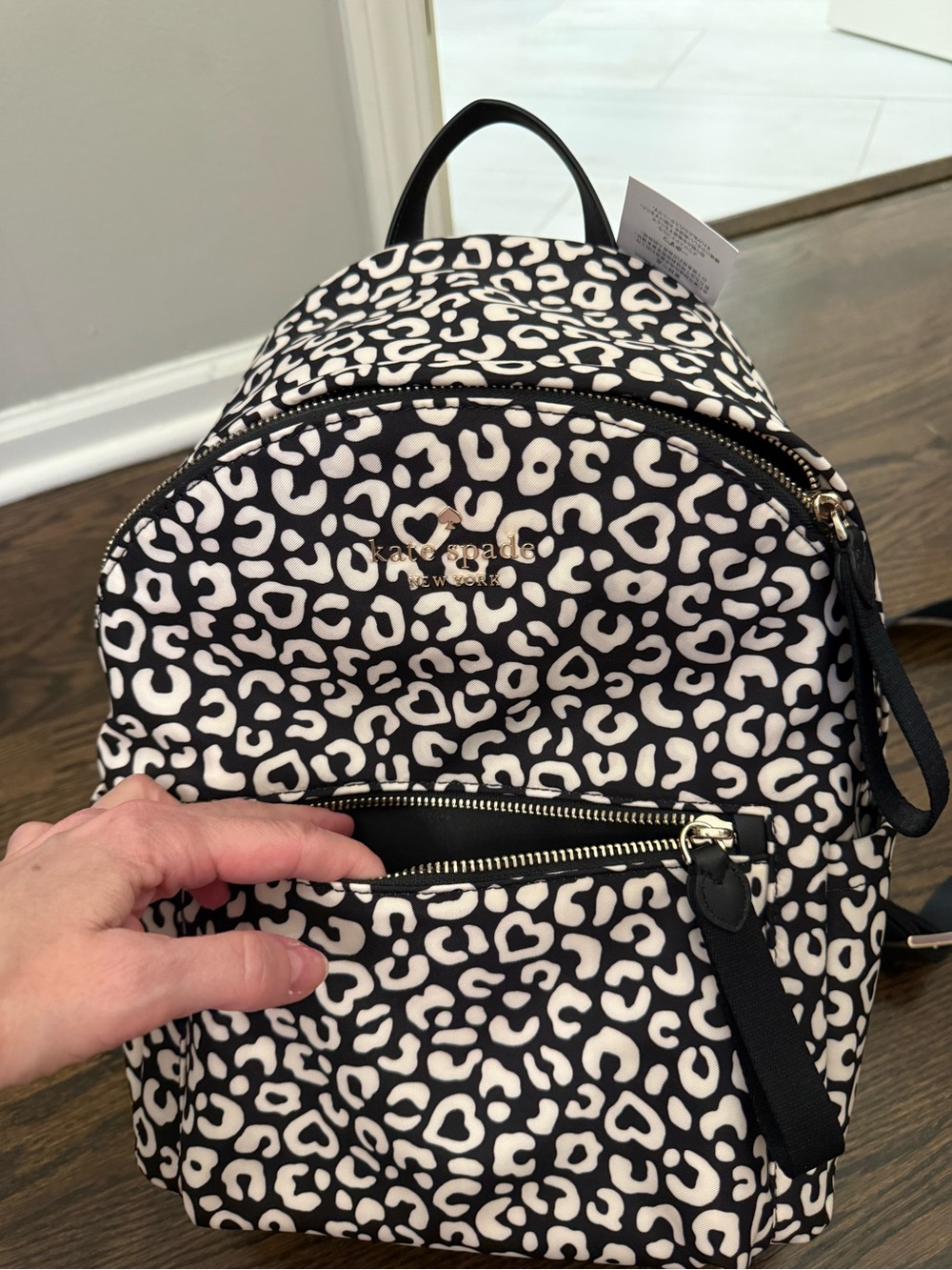 Kate spade Black & White Heart Leopard Print Backpack NWT New! - Picture 3 of 8